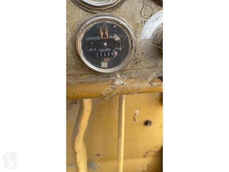 بلدوزر Caterpillar RIPPER