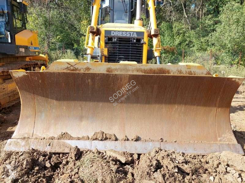 Bulldozer Dressta TD-15M SERIES2