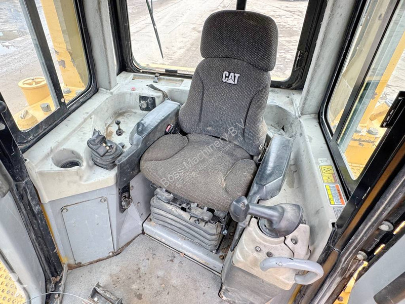 Bulldozer Caterpillar - Ripper / EPA Certified