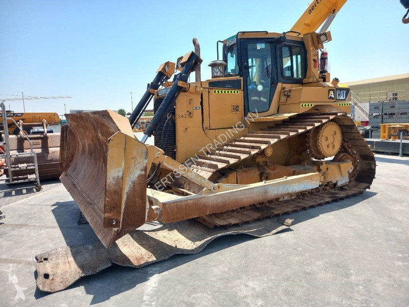Bulldozer Caterpillar D6T (Abu Dhabi)