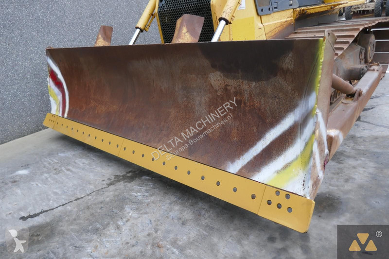 Buldozér Komatsu EO