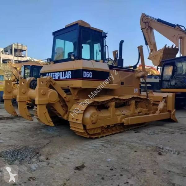 بلدوزر Caterpillar Bulldozer sur chenilles...