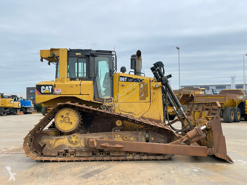 Buldozer Caterpillar D6T