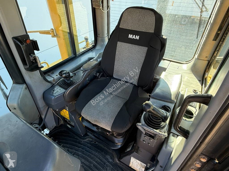 Бульдозер Komatsu E0 - Top Condition / Airco
