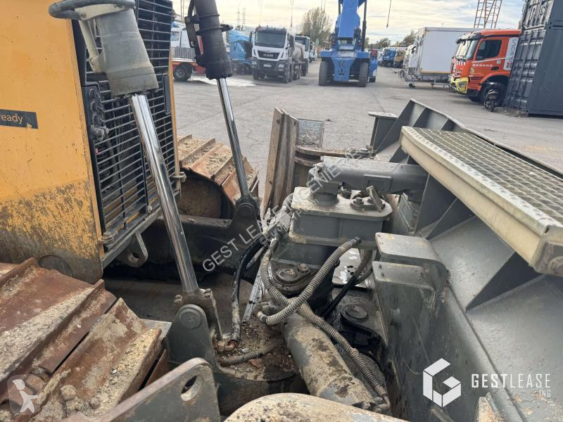 بلدوزر Liebherr PR724
