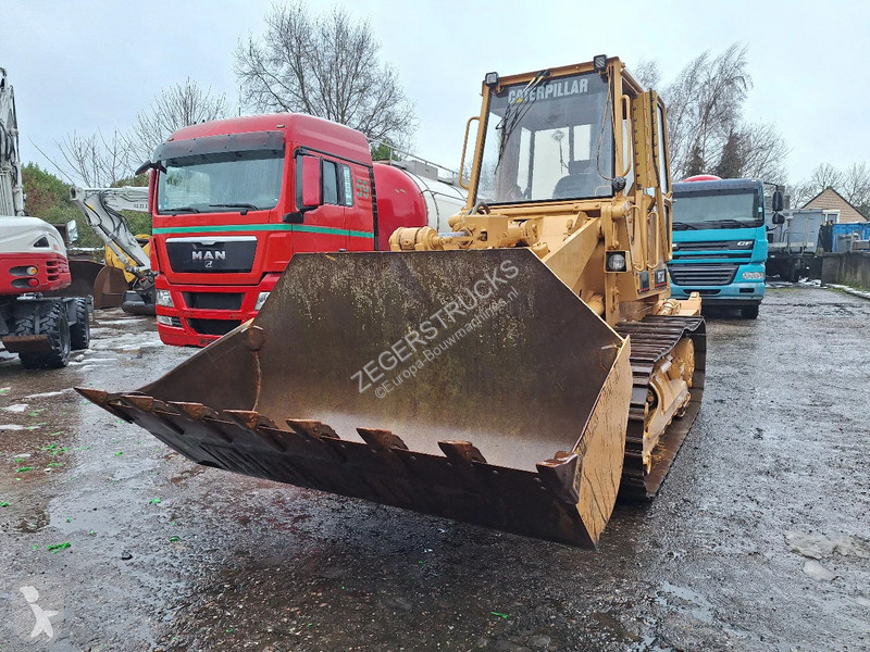Buldozér Caterpillar 953B
