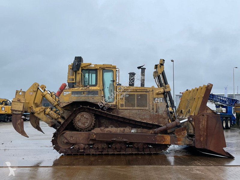 Бульдозер Caterpillar