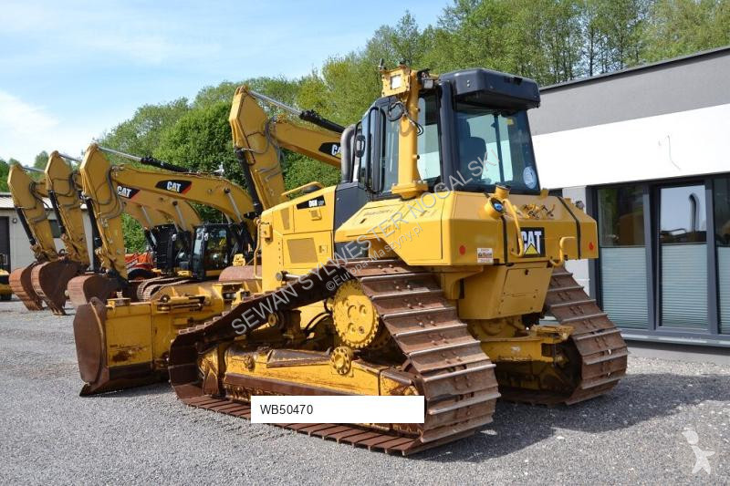 بلدوزر Caterpillar D6N