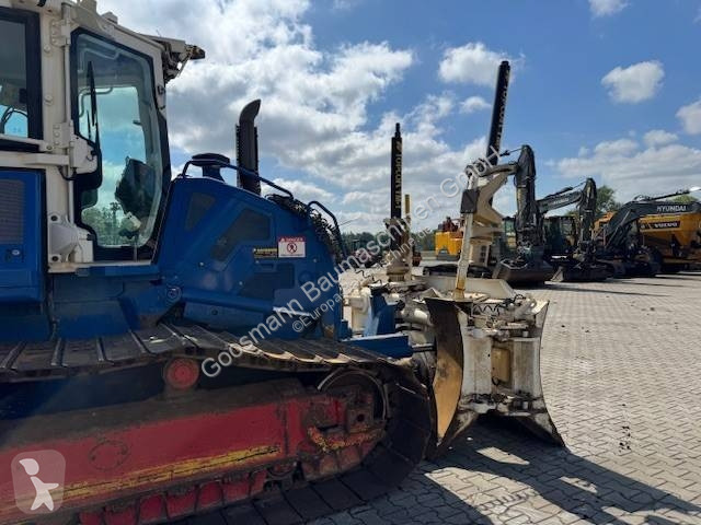 بلدوزر Komatsu PX24