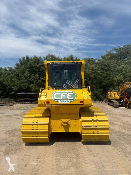 بلدوزر Komatsu