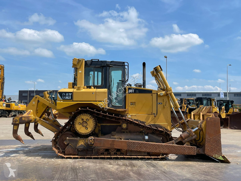 Бульдозер Caterpillar D6T
