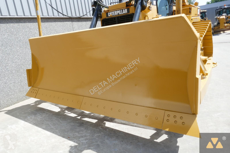 بلدوزر Caterpillar D6T