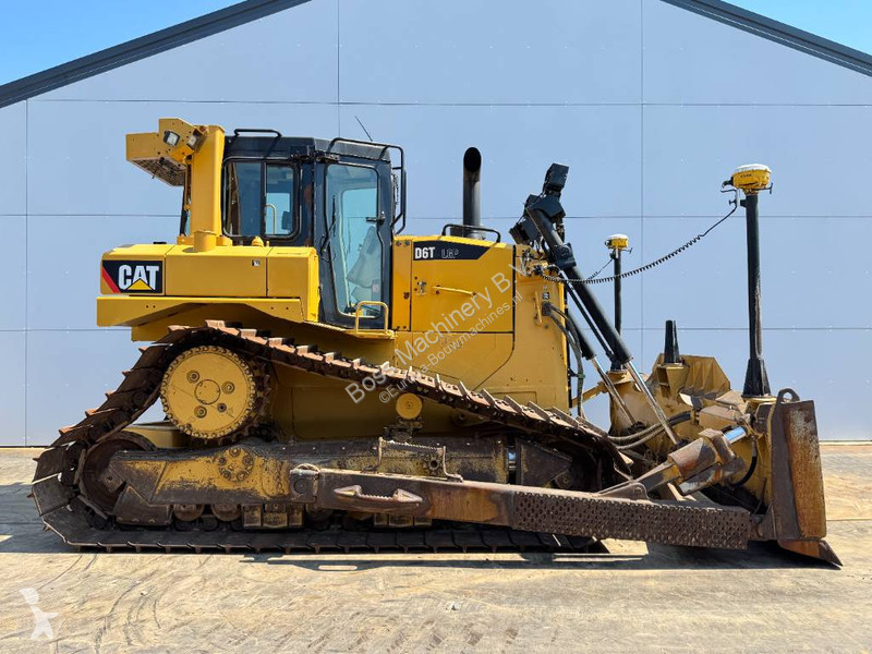 Buldozér Caterpillar D6T LGP - TRIMBLE GPS...