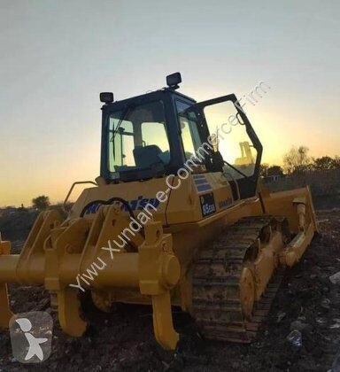Buldozér Komatsu D85