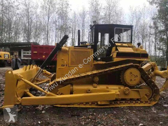 بلدوزر Caterpillar D6H