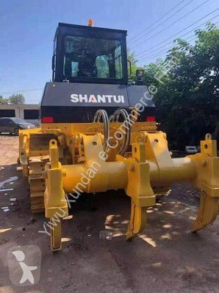 Buldozér Komatsu D85