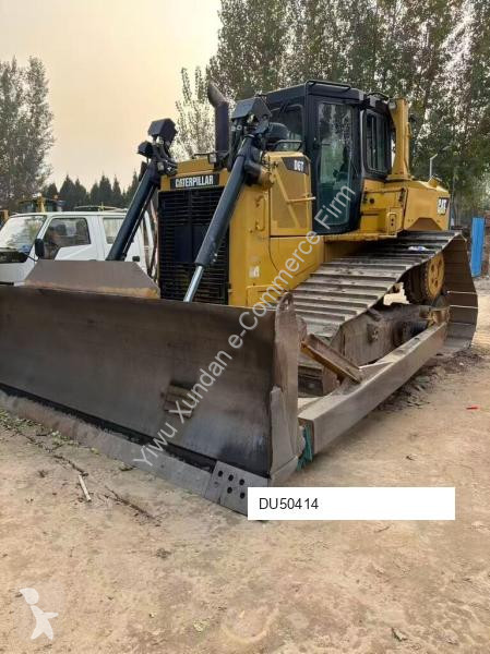 Buldozér Caterpillar D6T