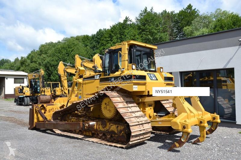 Buldozér Caterpillar D6R