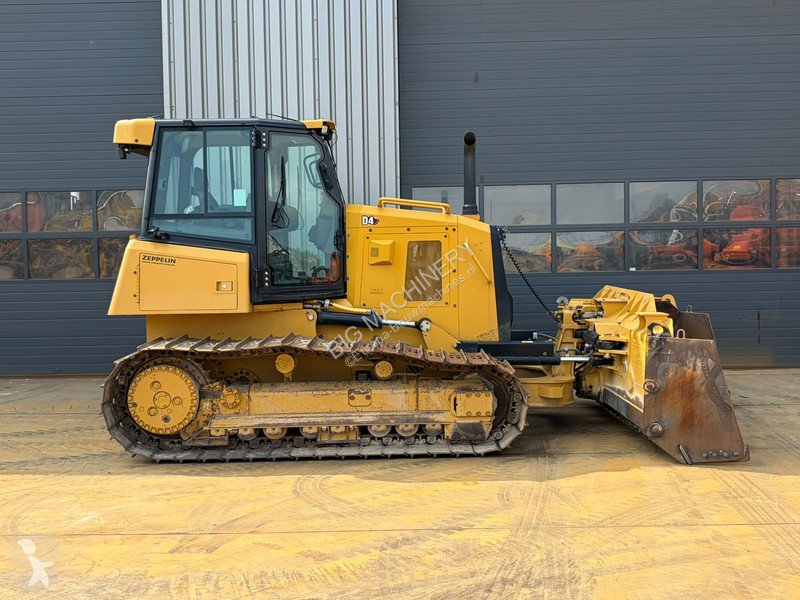 بلدوزر Caterpillar D4 LGP 15A ( / 2)