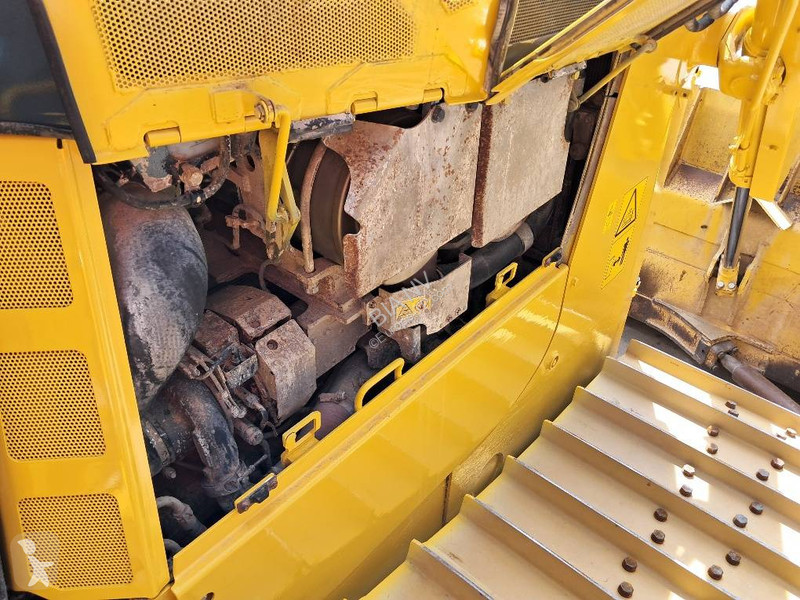 Buldózer Komatsu D65PXI18
