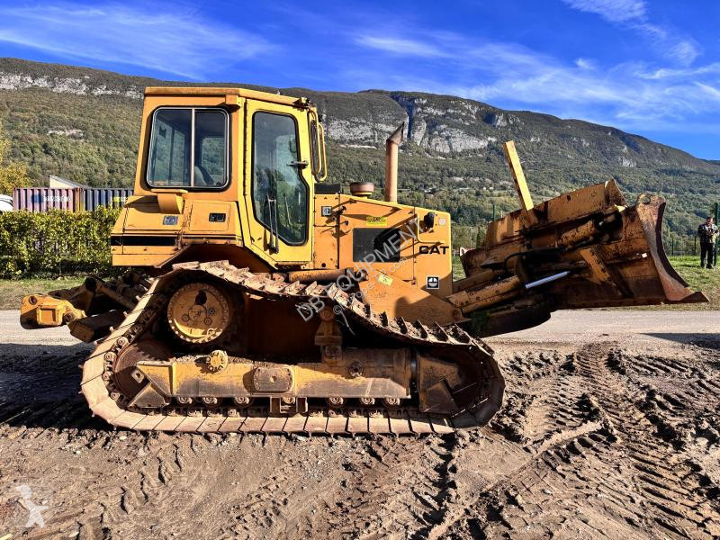 Булдозер Caterpillar Bulldozer sur chenilles