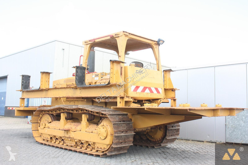 Bulldozer Caterpillar D6E Pipe carrier