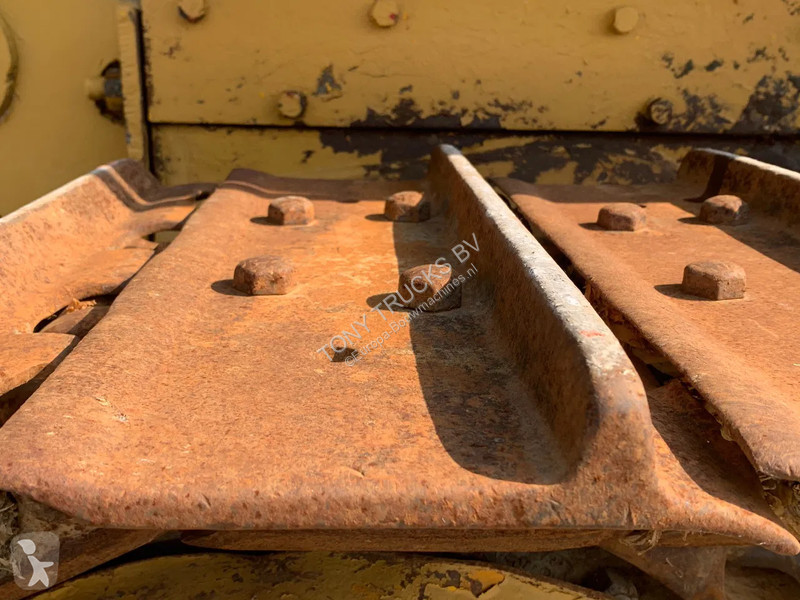 Bulldozer Caterpillar E Bulldozer with ripper...