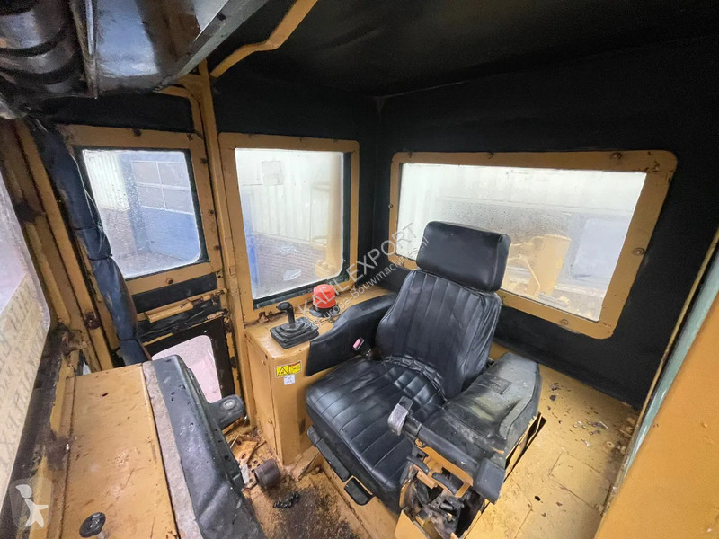 Bulldozer Caterpillar D6M Dozer With Ripper...