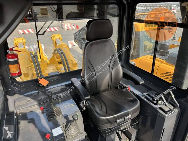 Buldozer Maxus MAXUS Bulldózer egyenes...