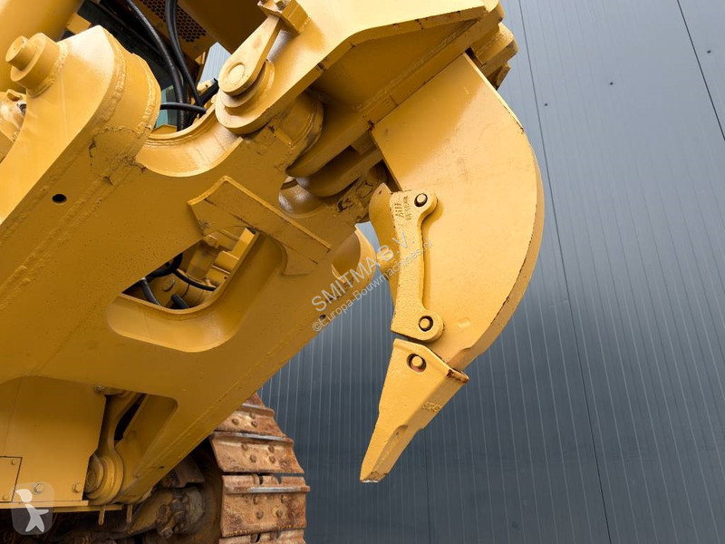 Buldozér Caterpillar - CE