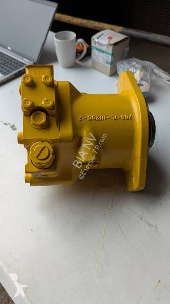 Furgoneta Komatsu D65PX-15 - HYDRAULIC MOTOR...