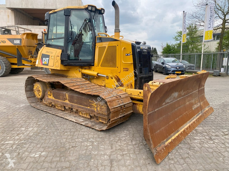 Bulldozer Caterpillar D6  NVT