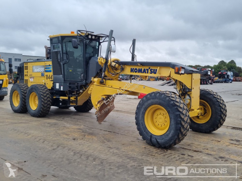 Buldozer Komatsu GD655-6