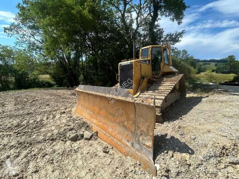 بلدوزر Caterpillar D6N