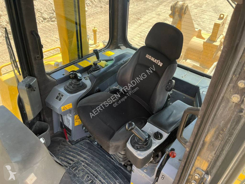 Bulldozer Komatsu D275-5R (Saudi Arabia)