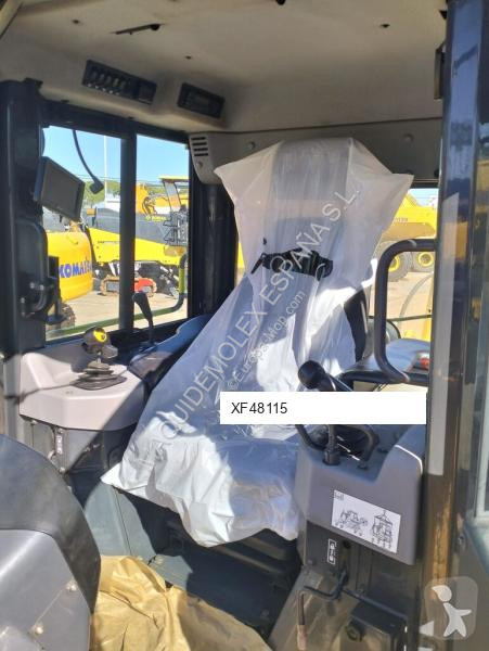 بلدوزر Komatsu 24EO(5061)