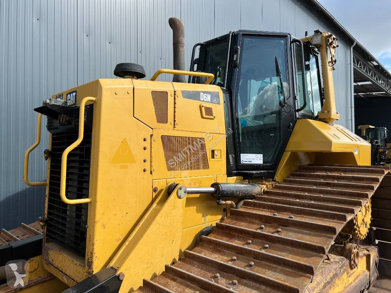 بلدوزر Caterpillar D6N
