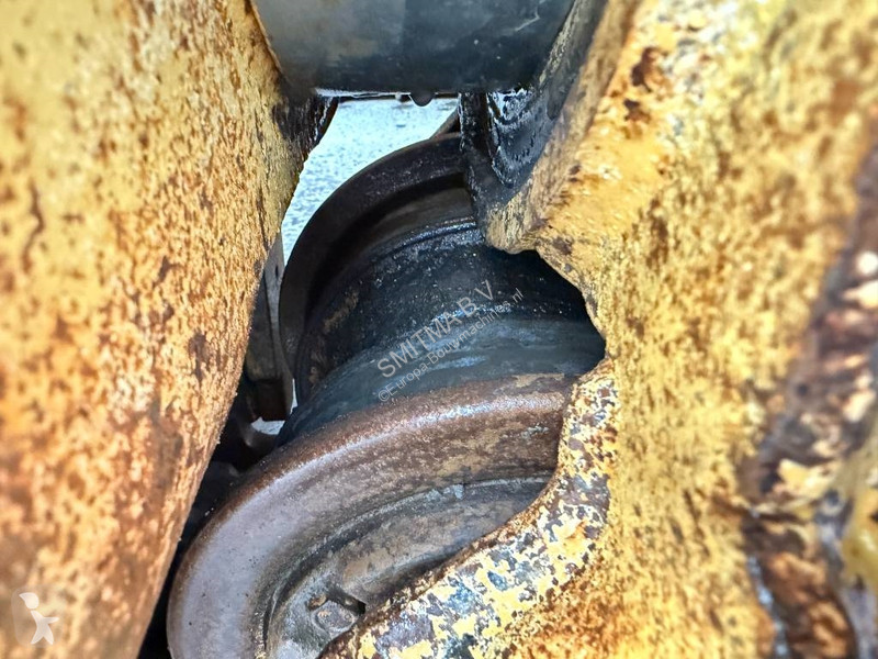 بلدوزر Caterpillar D6N