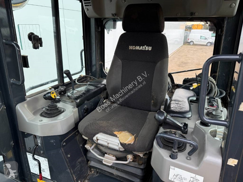 Бульдозер Komatsu 24 - 6-Way Blade / Ripper...
