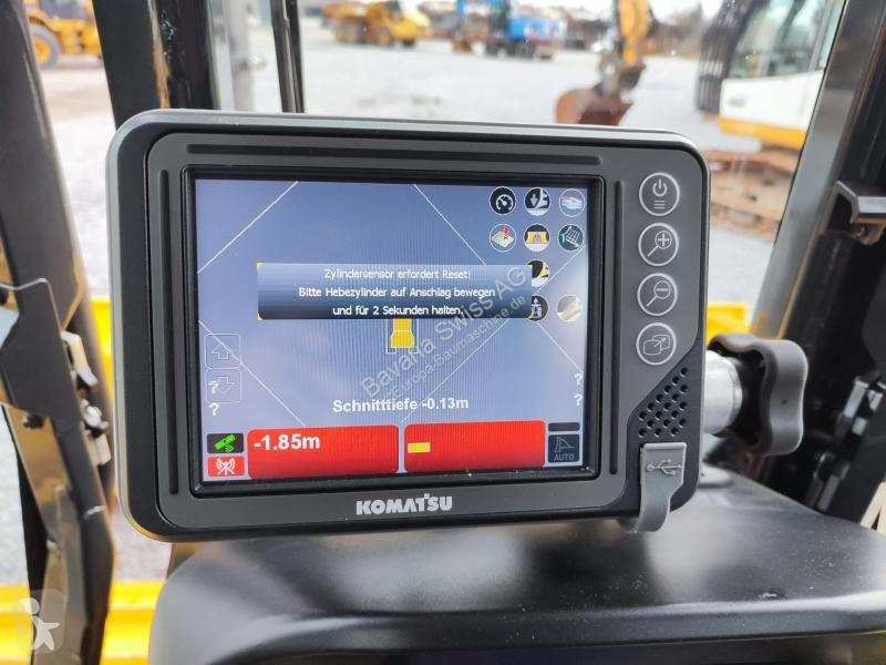 Buldozér Komatsu  D51PXi-24 NEU
