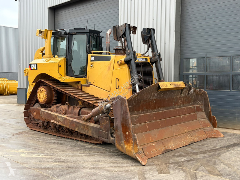 Бульдозер Caterpillar