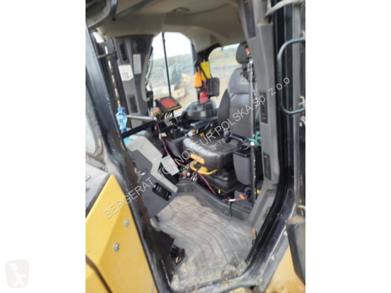 بلدوزر Caterpillar D5-17VP