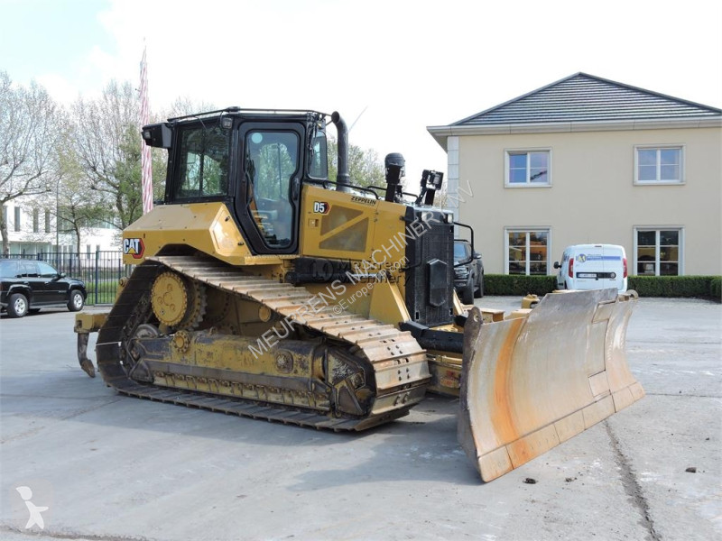Bulldozer Caterpillar D5