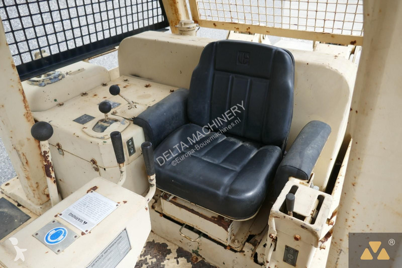 Buldozér Caterpillar Ex-army