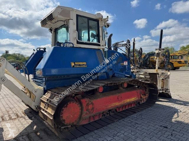 بلدوزر Komatsu PX24
