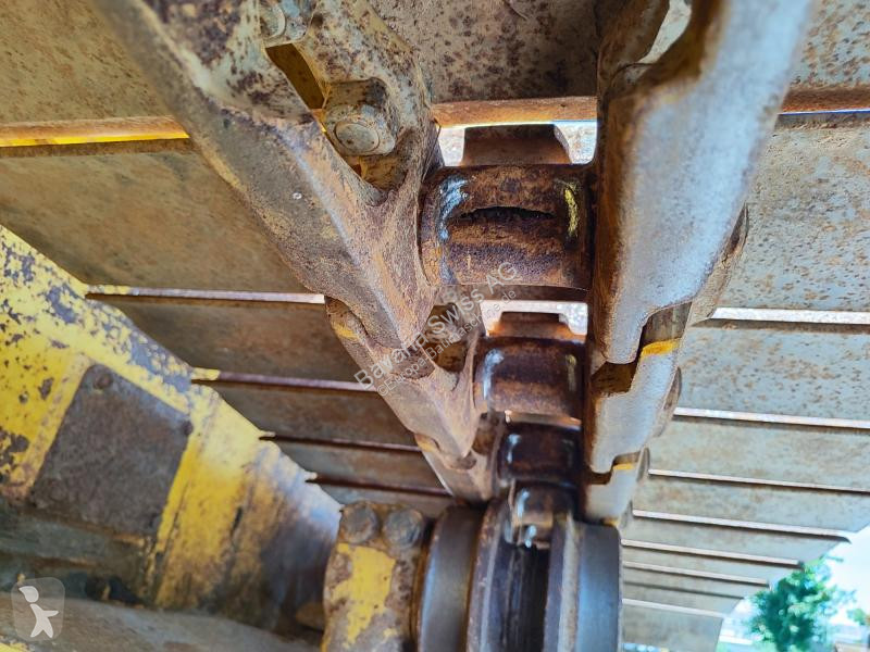 بلدوزر Komatsu