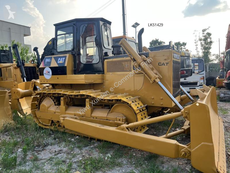 Buldozér Caterpillar D6G2