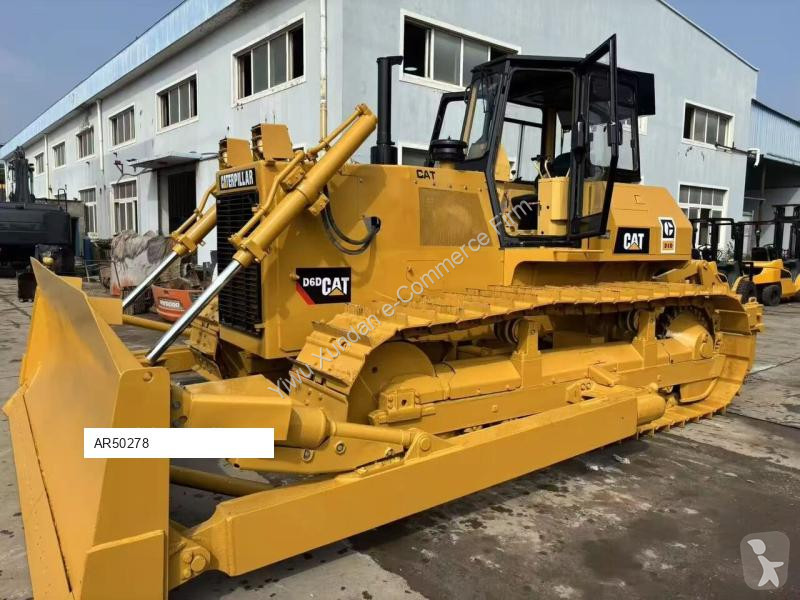 بلدوزر Caterpillar D6D