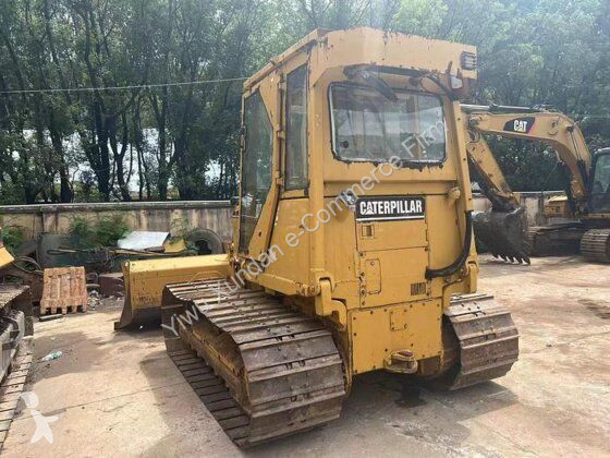 بلدوزر Caterpillar D5C