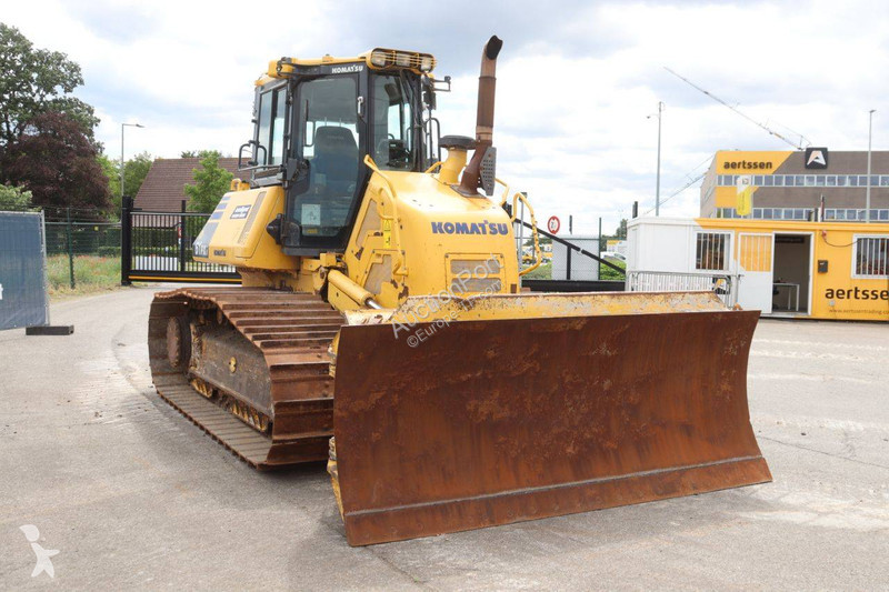 Bulldozer Komatsu i-24